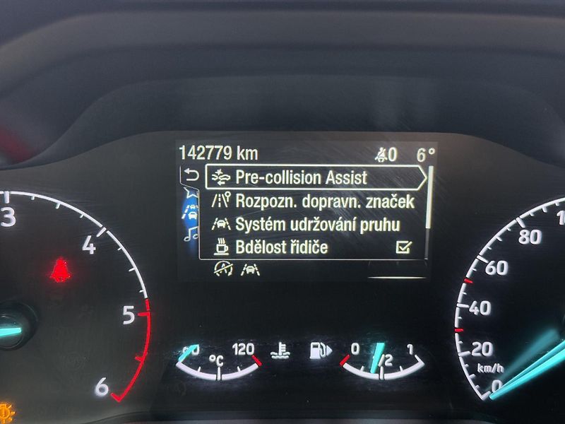 Ford Tourneo Connect (2019) 1,5-PANORAM-TAŽNÉ-VYHŘ.SEDAČKY - fotka 48 z 53