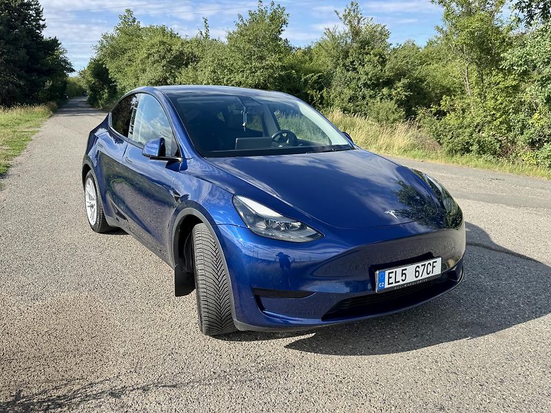 Tesla Model Y (2024) RWD. S.R. - fotka 2 z 20