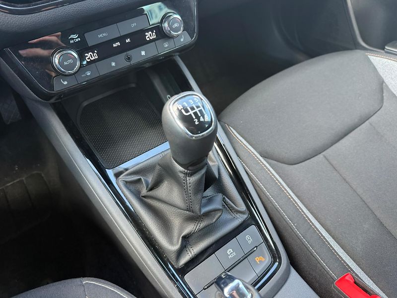 Škoda Scala Selection 1.0 TSI 85kW - fotka 19 z 25
