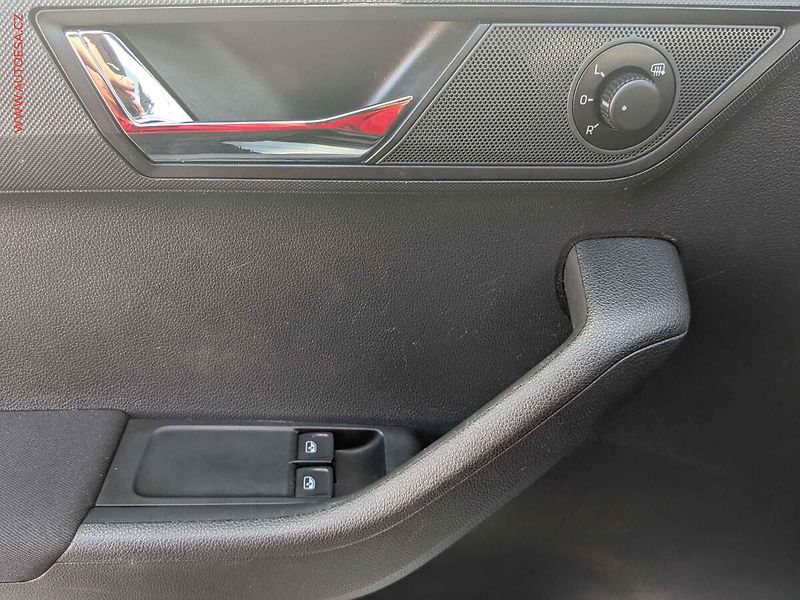 Škoda Fabia (2018) 1.0 TSI, ČR, Ambition - fotka 12 z 15