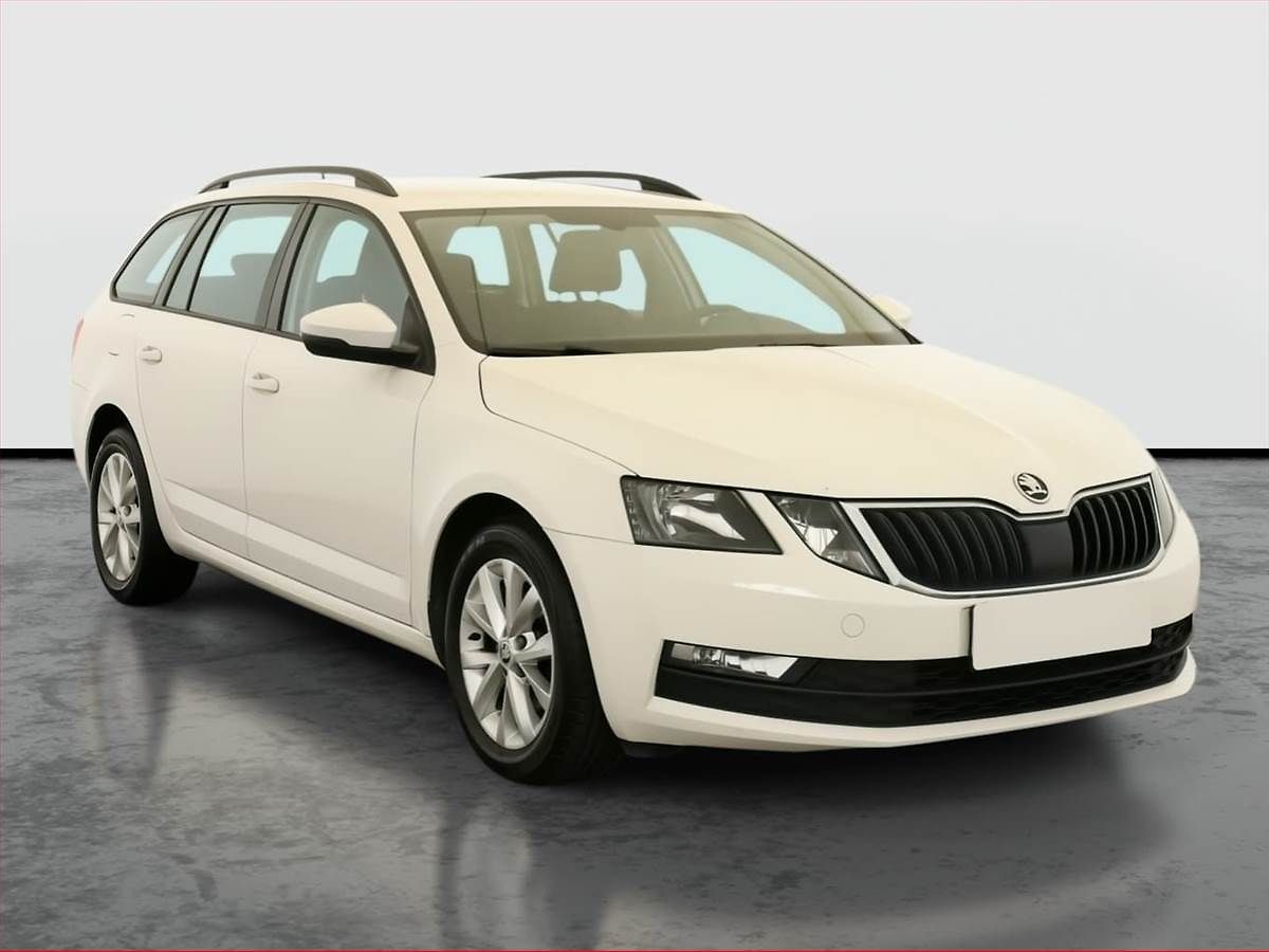 Škoda Octavia 1.6 TDI, Serv.kniha, Tempomat