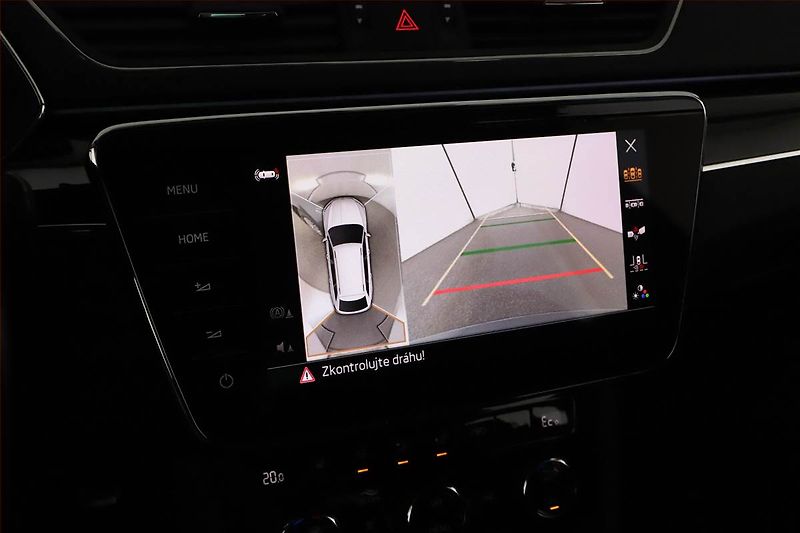Škoda Superb (2021) Laurin&Klement iV 1.4 TSI PHEV - fotka 19 z 26
