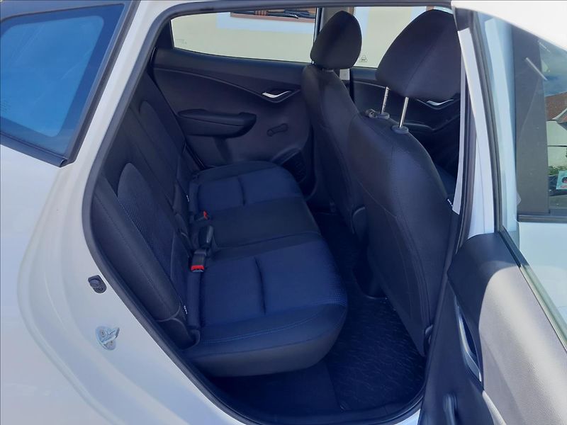 Hyundai ix20 1.6i 16V - fotka 24 z 53