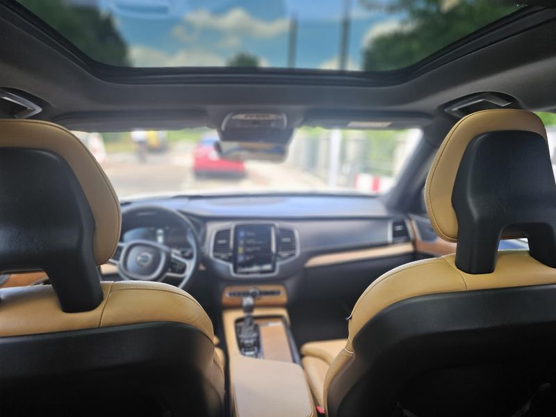 Volvo XC90 (2016) - fotka 8 z 21