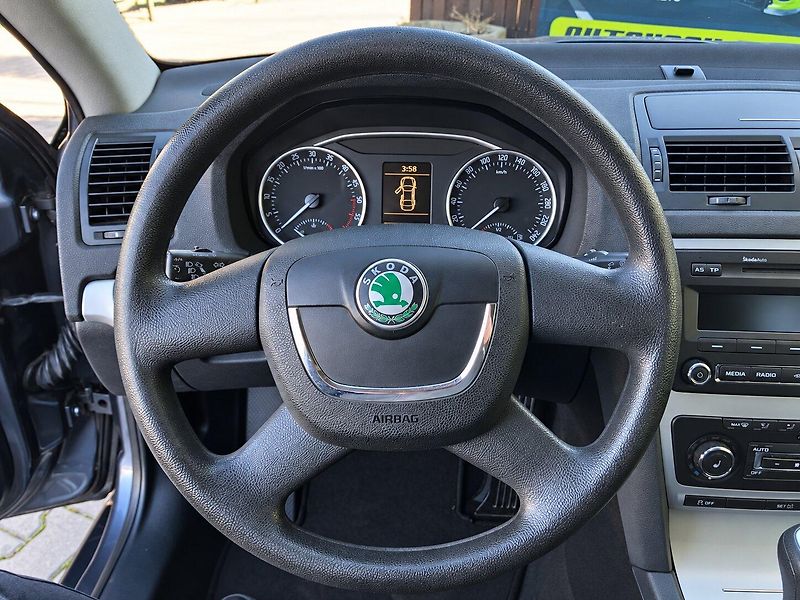 Škoda Octavia 1,6TDi (77kW)*STK DO 10/2028* - fotka 7 z 15