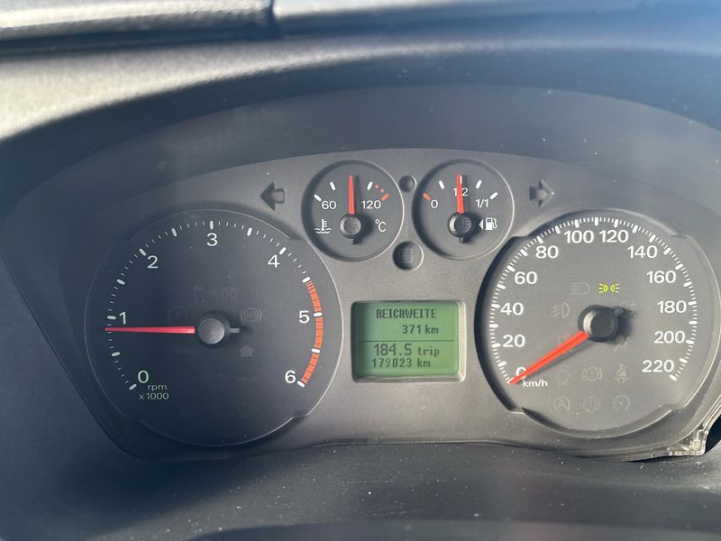 Ford Transit 350 L3H2 TREND 6 MÍST - fotka 14 z 41
