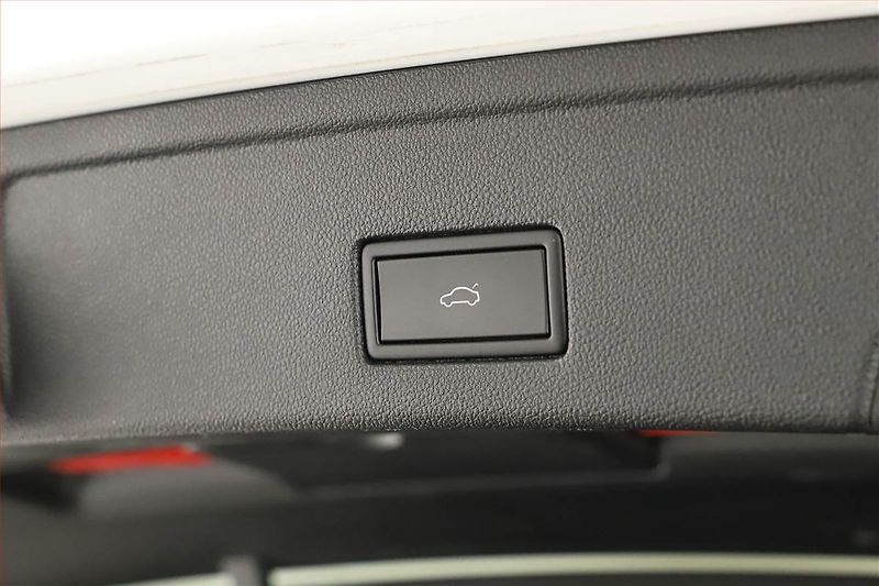 Volkswagen Touareg (2020) V8 TDI - fotka 22 z 23