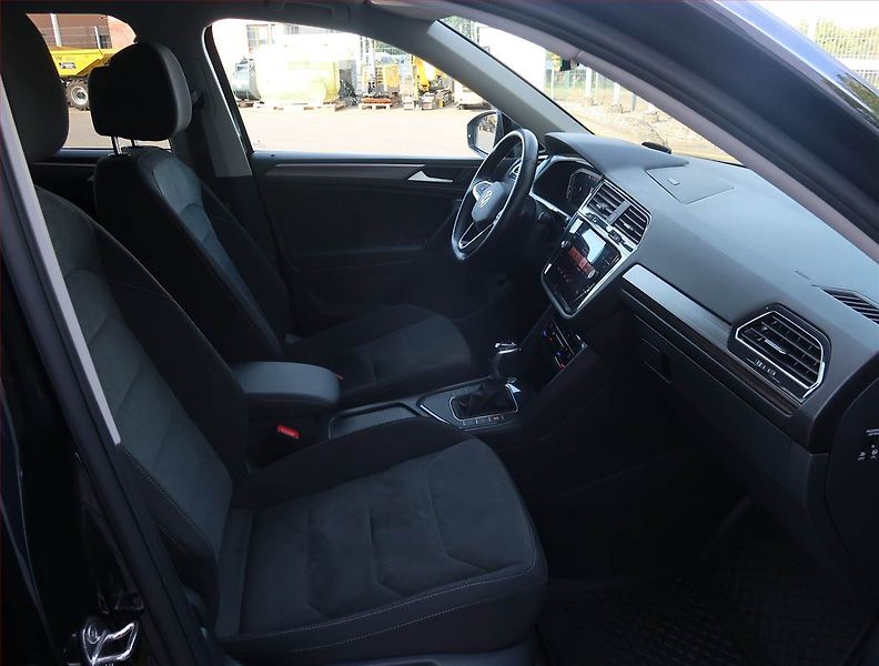 Volkswagen Tiguan Allspace (2023) Elegance 1.5 TSI - fotka 9 z 22