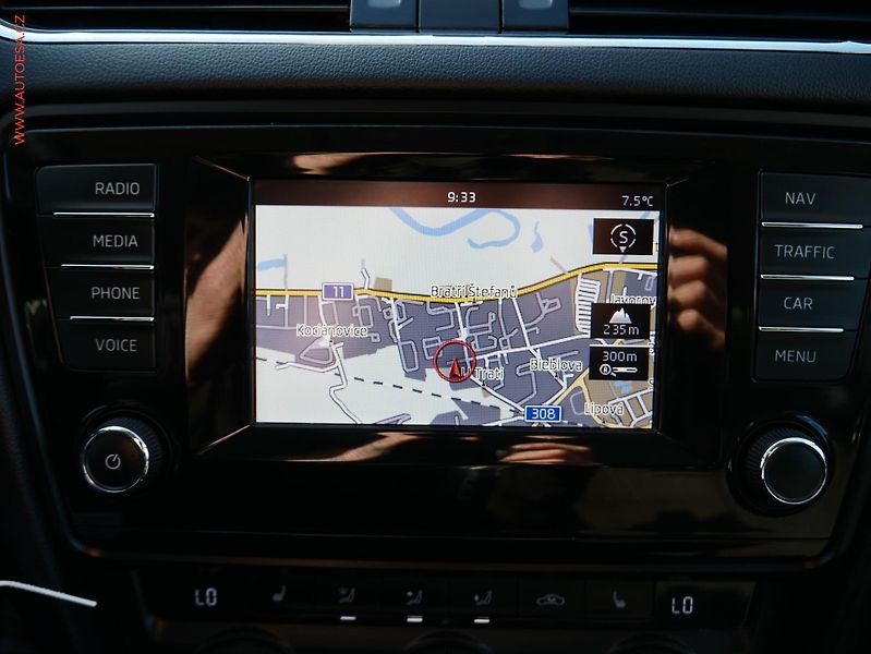 Škoda Octavia (2014) 2.0 TDi 4x4, DSG - fotka 14 z 23