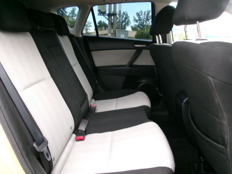 Mazda 3 (2009) 1,6i AC NAVI TEMP VÝHŘEV - fotka 14 z 31