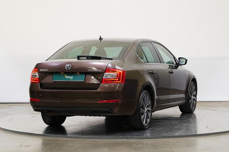 Škoda Octavia - fotka 2 z 27