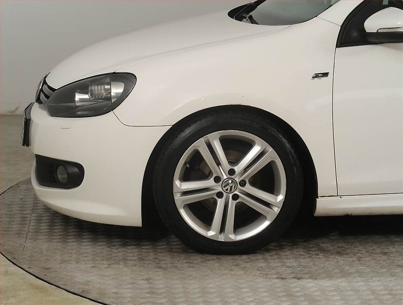Volkswagen Golf (2012) R-Line 1.6 TDI, Tempomat - fotka 14 z 19