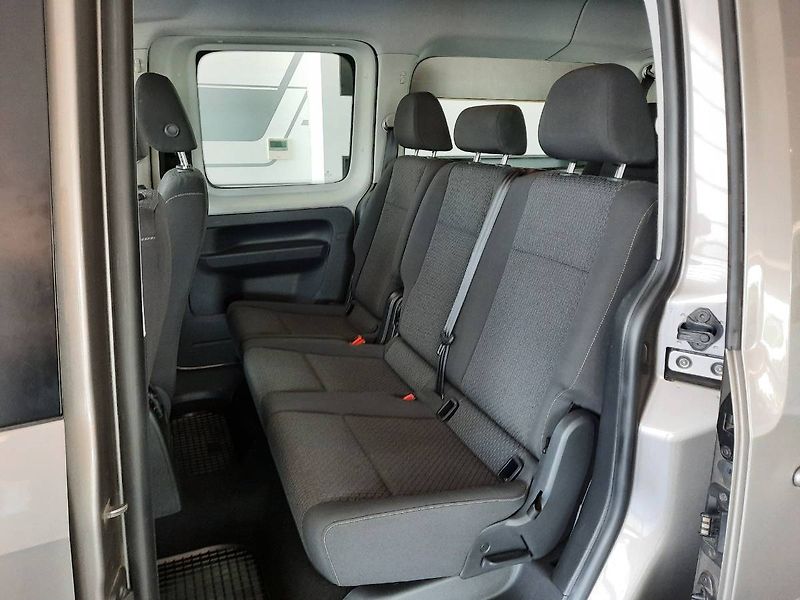 Volkswagen Caddy (2018) Maxi 1.4 TSI (92kW/125k) 7 mís - fotka 9 z 23