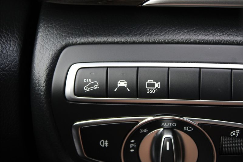 Mercedes-Benz Třídy V 2,0 250d  AVANTGARDE, 4MATIC - fotka 24 z 38