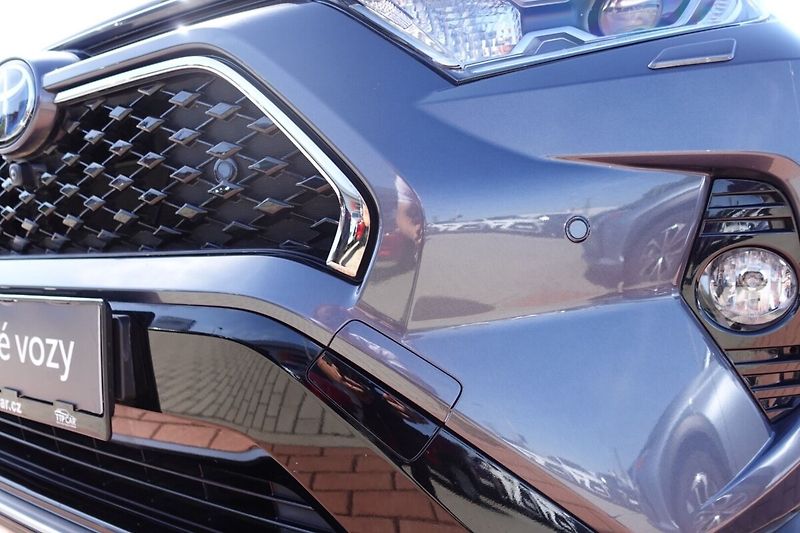 Toyota RAV4 2,5 PHEV Plug-in Selection VIP - fotka 36 z 38