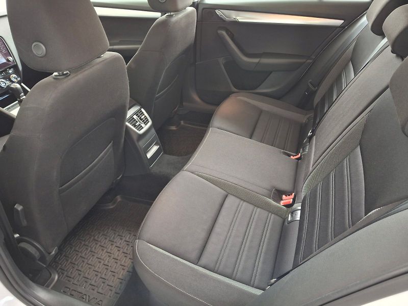 Škoda Octavia (2019) Combi Ambition Plus DSG 1,5TSi - fotka 7 z 34