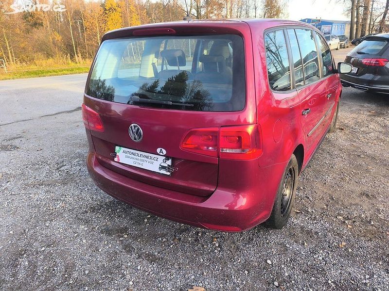 Volkswagen Touran TDI,PĚKNÝ,185TKM,SERVISKA,CENA - fotka 4 z 30