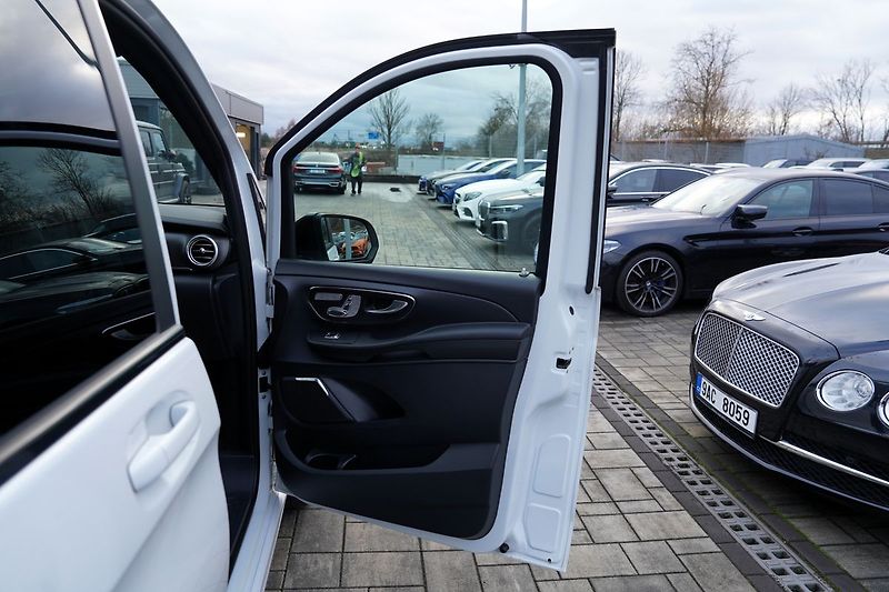 Mercedes-Benz Třídy V V 250d L 4Matic Exclusive AMG - fotka 18 z 50