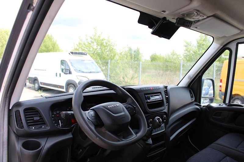 Iveco Daily 35S160 2,3 Maxi Chlaďák+klima - fotka 9 z 22