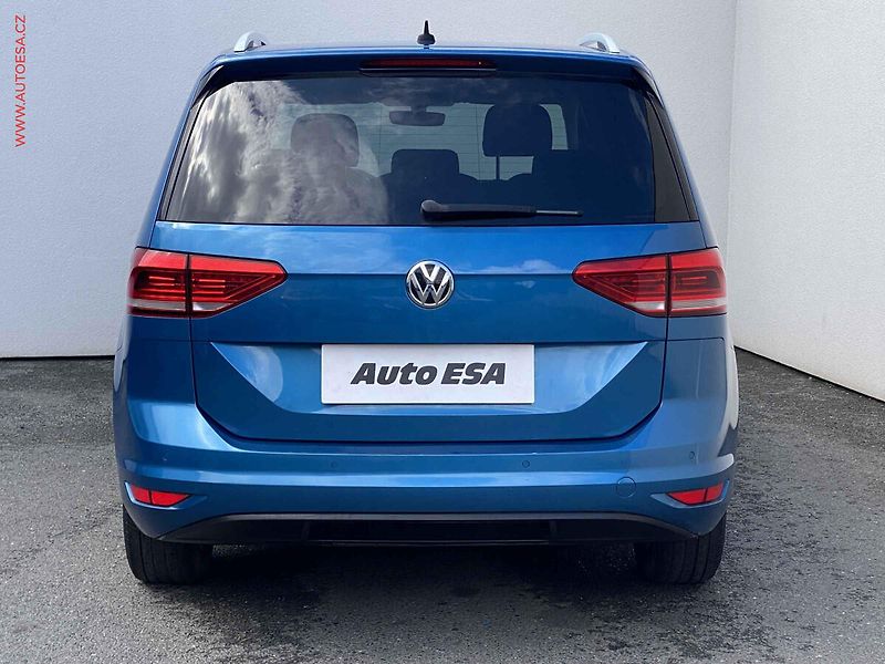 Volkswagen Touran (2019) 1.5TSi, 2.maj,ČR, AC, LED - fotka 5 z 18