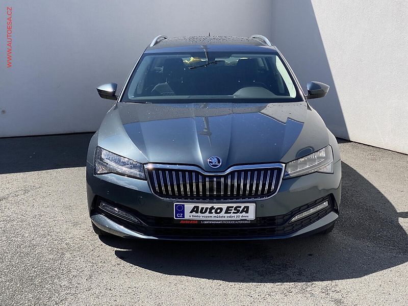 Škoda Superb (2021) 2.0 TFSi, 1.maj,ČR, Ambition - fotka 2 z 18
