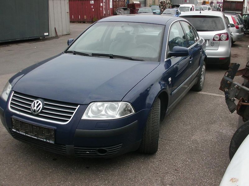 Volkswagen Passat (2001) VOLAT 602 696118 - fotka 1 z 4
