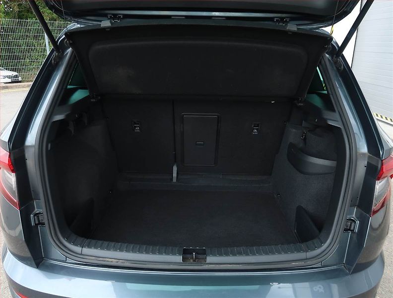 Škoda Karoq (2021) Sportline 1.5 TSI - fotka 14 z 24