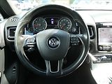 Volkswagen Touareg 3,0 TDi V6 180kW, webasto, DPH - náhled 27