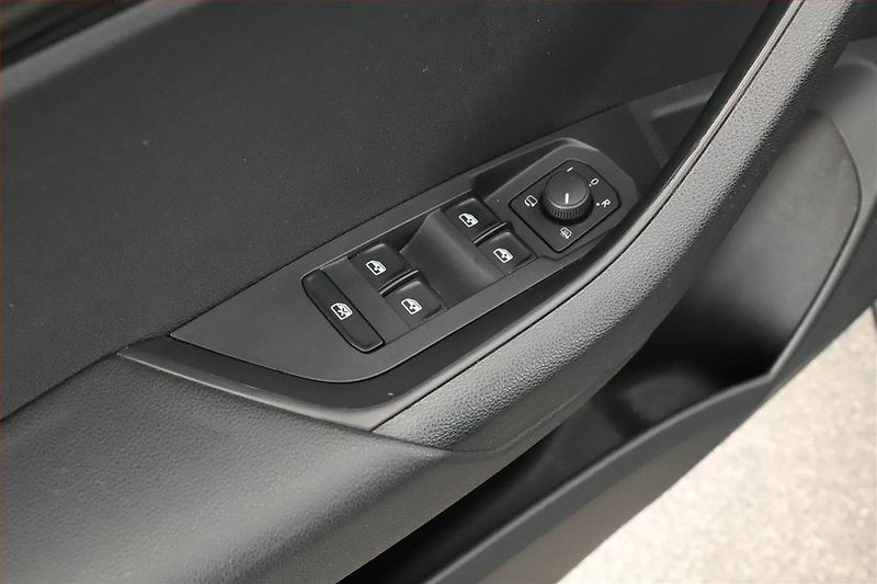 Škoda Karoq (2021) Style 2.0 TDI, Navi, Tempomat - fotka 9 z 18
