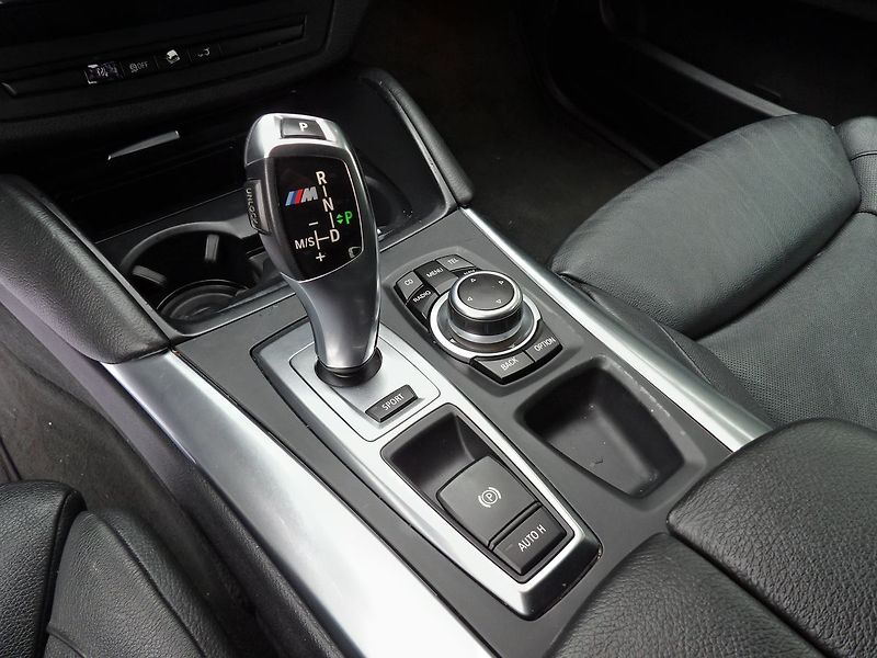 BMW X6 M50d LED HUD Softclose ČR - fotka 12 z 32