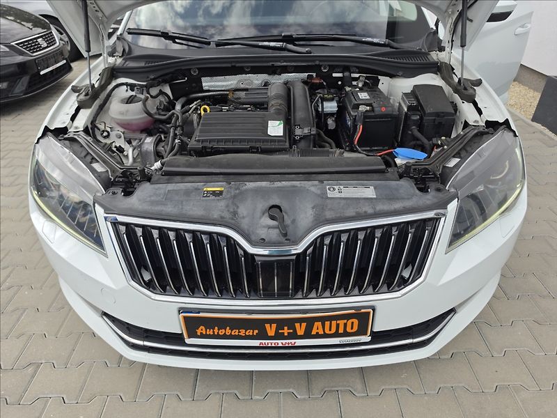 Škoda Superb III 1,4TSi 110KW DSG Style - fotka 37 z 53
