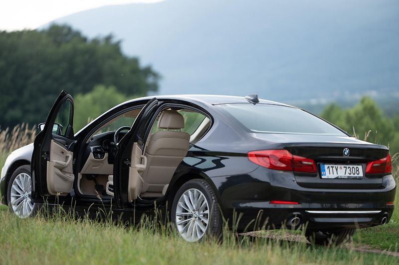 BMW Řada 5 (2019) - fotka 5 z 17