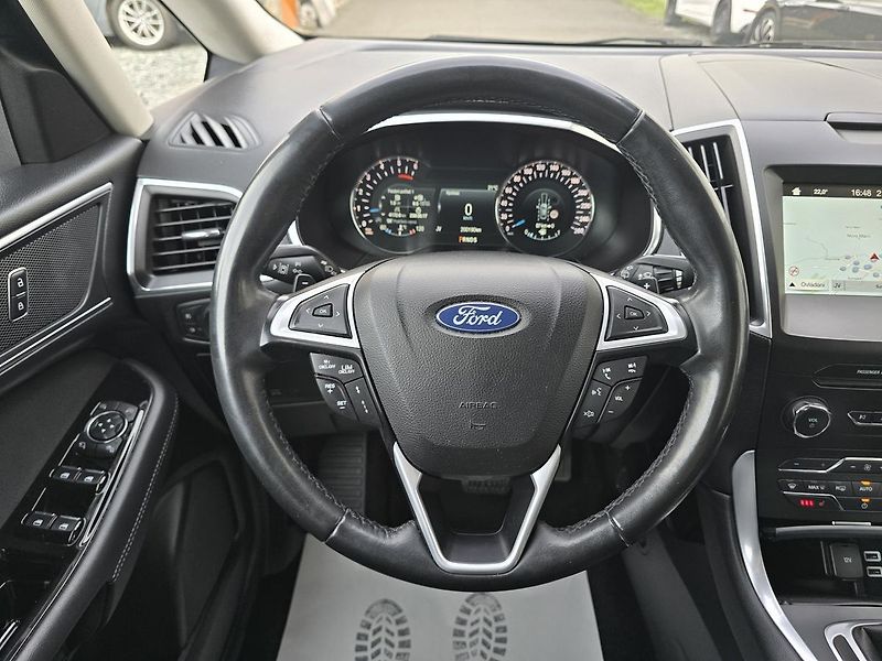 Ford S-MAX TITANIUM 2.0 132kW LED + NAVI - fotka 13 z 42