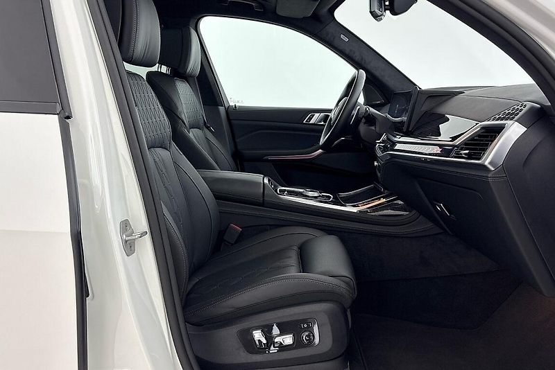 BMW X7 xDrive40d - fotka 15 z 28