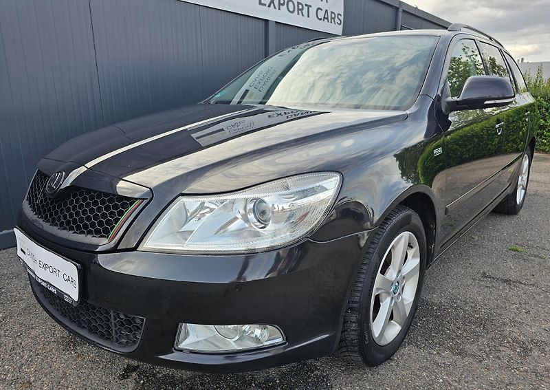 Škoda Octavia 1.2 TSI 77kW,SENZORY,VÝHŘEVY - fotka 2 z 43