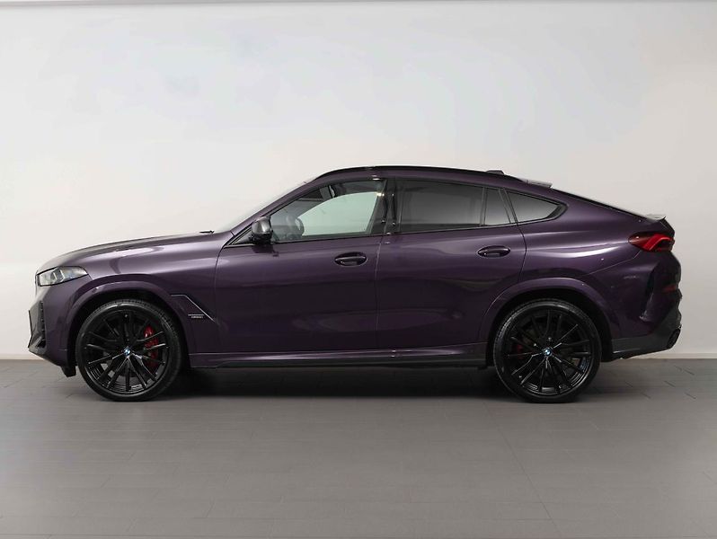 BMW X6 M60i - fotka 3 z 22