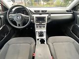 Volkswagen Passat (2013) 1.6TDi, AC, výhřev sed - náhled 8
