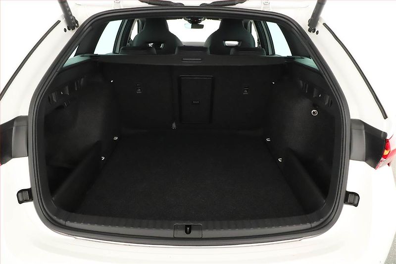 Škoda Octavia (2025) 1.5 eTSI mHEV, SPORTLINE - fotka 11 z 21