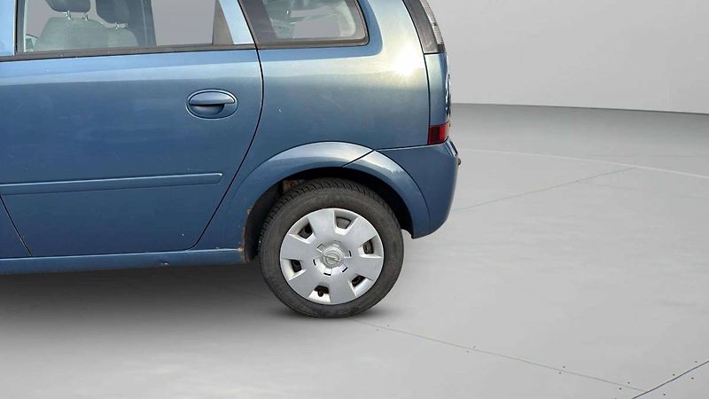Opel Meriva A  1.4i 16V MT5 (66kW/90k) - fotka 22 z 24
