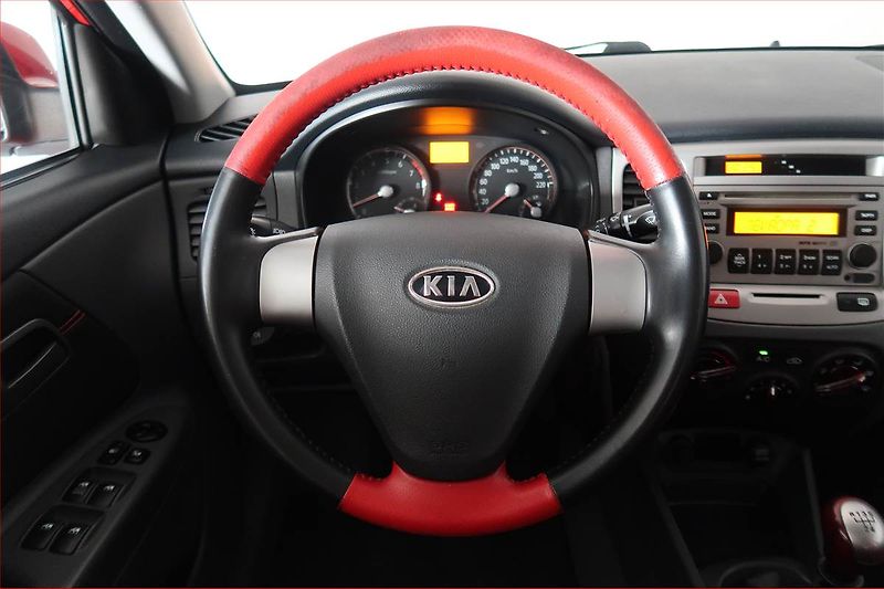 Kia Rio (2008) 1.4 16V, po STK, udržované - fotka 15 z 15