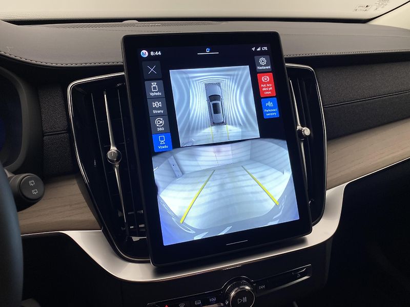 Volvo XC90 (2026) T8 AWD RECHARGE BRIGHT PLUS 7m - fotka 66 z 72