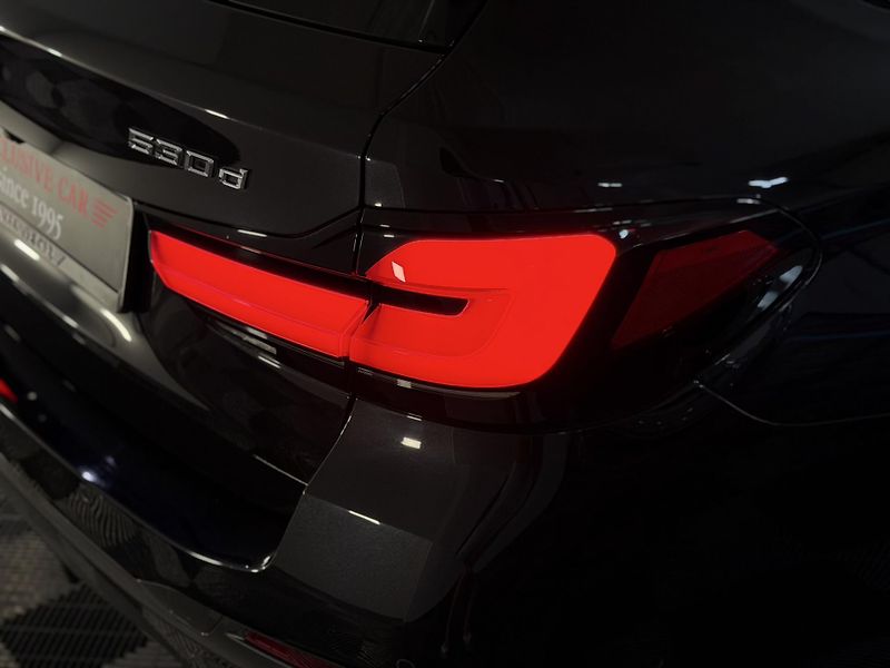 BMW Řada 5 530d xDrive M-Sport Laser FCL - fotka 14 z 48