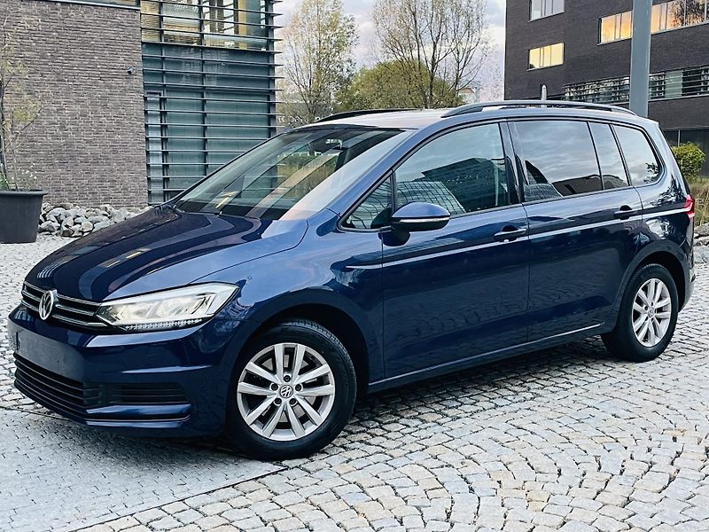 Volkswagen Touran 1.6TDI AUT SERVISKA 7MÍST LED  - fotka 3 z 42
