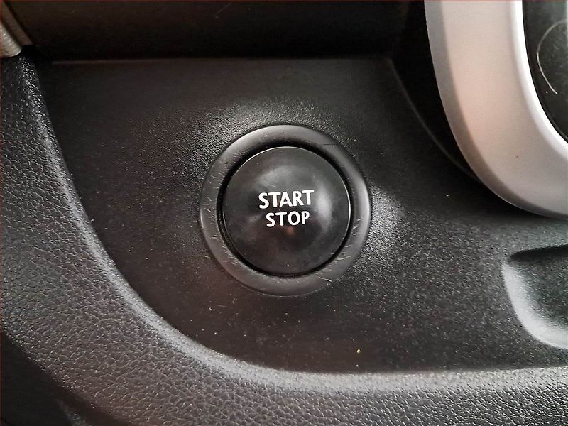Renault Trafic (2016) 1.6 dCi, Bus, 8Míst, ČR, 1Maj - fotka 16 z 19