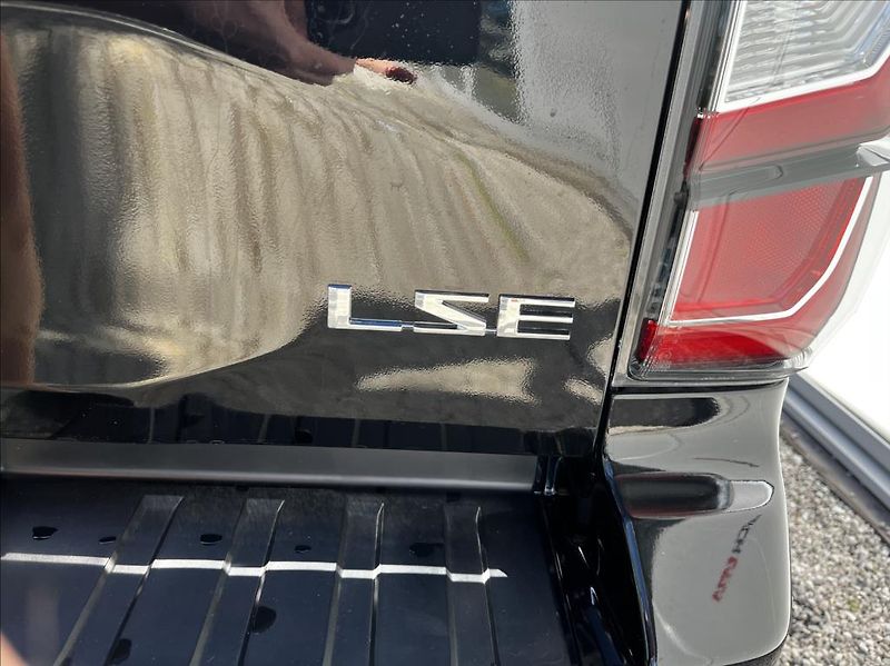Isuzu D-Max 1,9 Double Cab  6A/T LSE MY25 - fotka 28 z 28