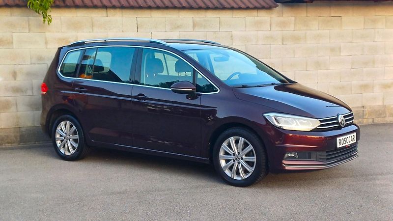 Volkswagen Touran 2.0 TDI 110kW HIGHLINE - fotka 3 z 50