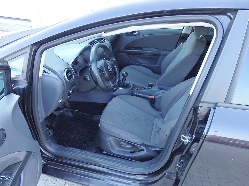 Seat Leon 1.6i 75 kW DIGI. KLIMA, LPG - fotka 6 z 14