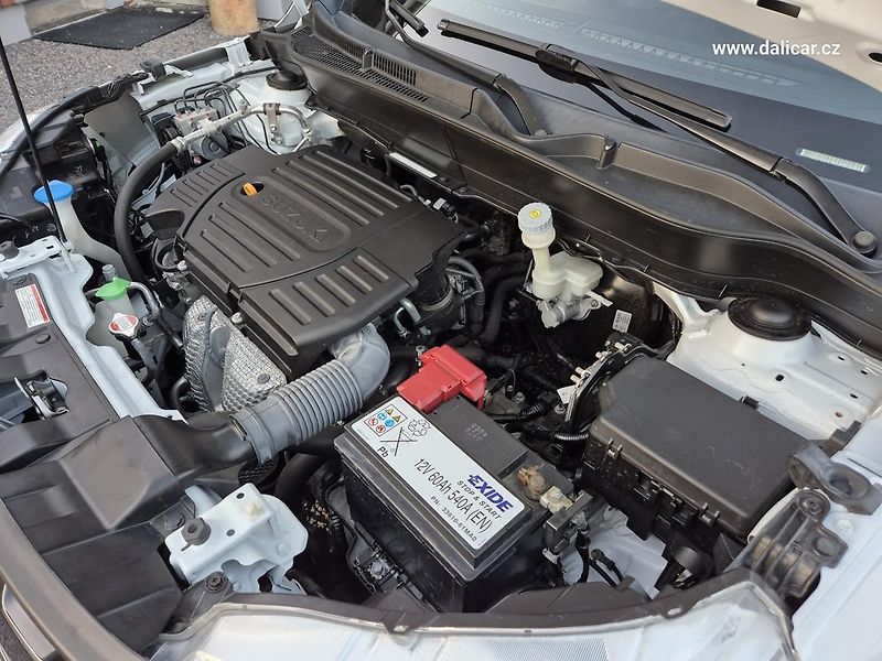 Suzuki Vitara (2016) 1.6VVT 88KW Automat COMFORT - fotka 19 z 52