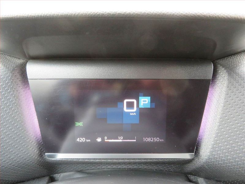 Citroën C4 (2021) 1.2 PureTech, Automat - fotka 11 z 16