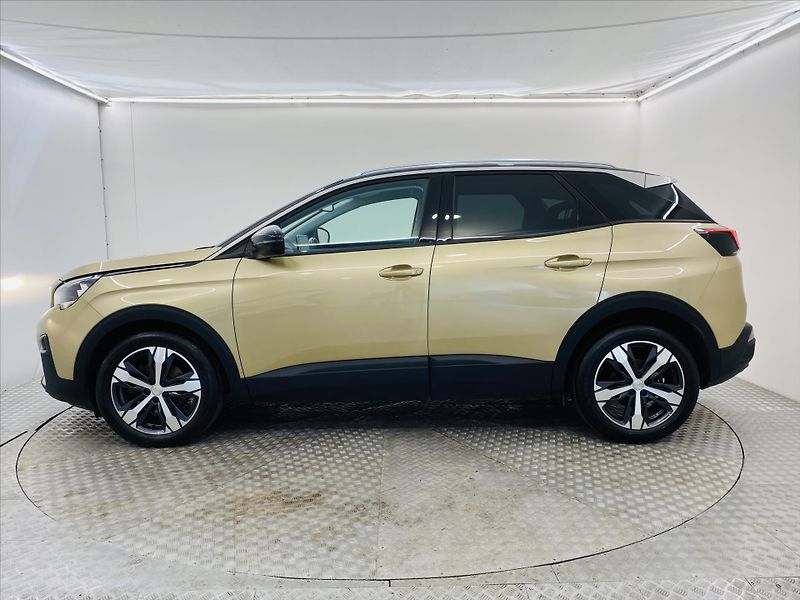 Peugeot 3008 1,2 PureTech 96kW Active - fotka 3 z 28